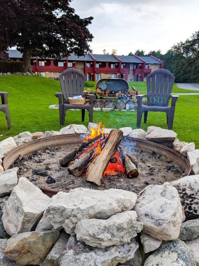 Cedar Hill Lodge Saint Ignace Exteriér fotografie